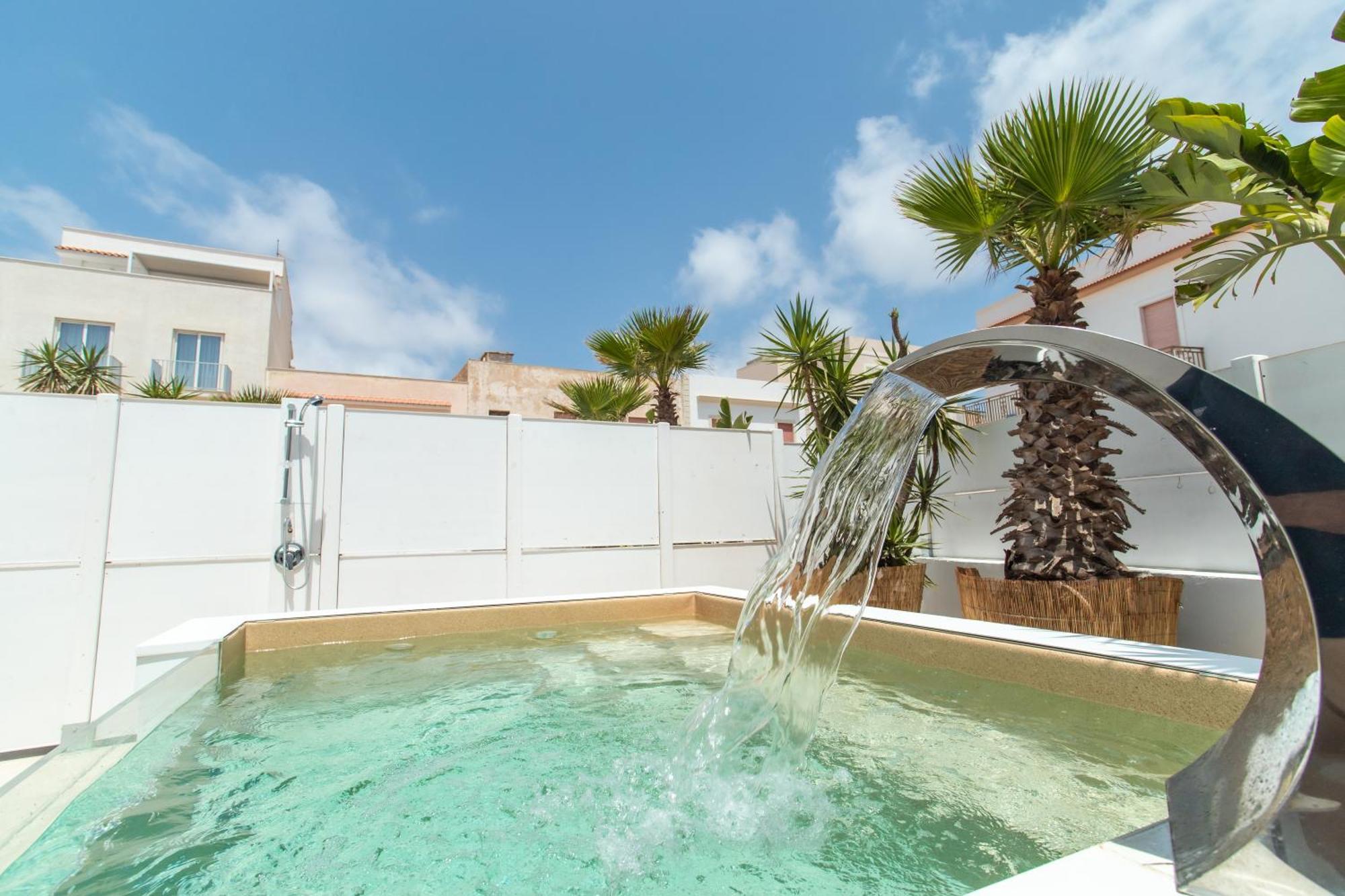 Le Grotte Hotel Lampedusa Exterior foto