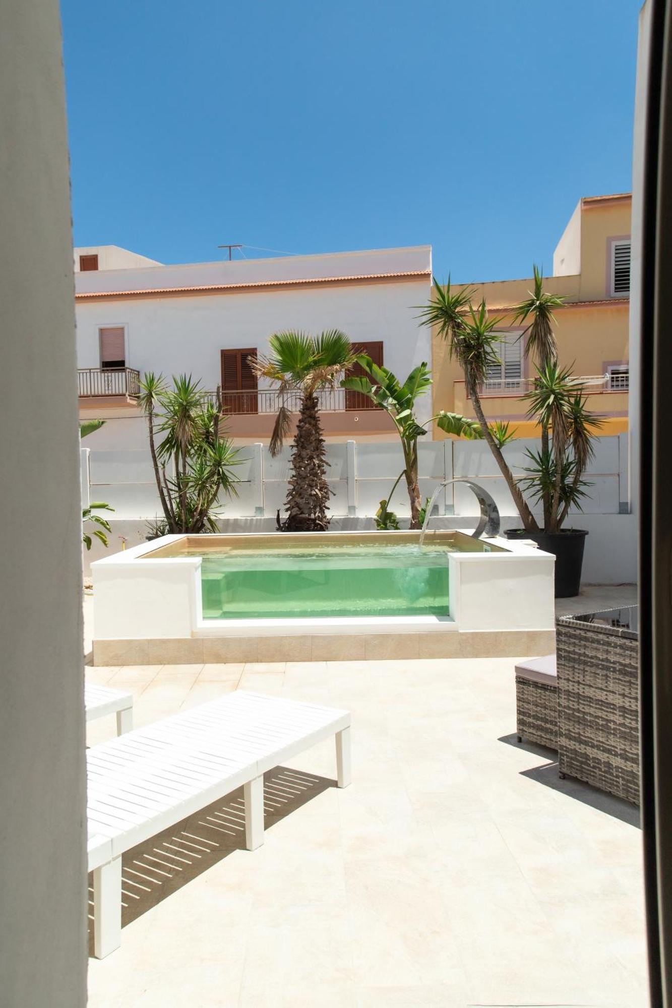 Le Grotte Hotel Lampedusa Exterior foto